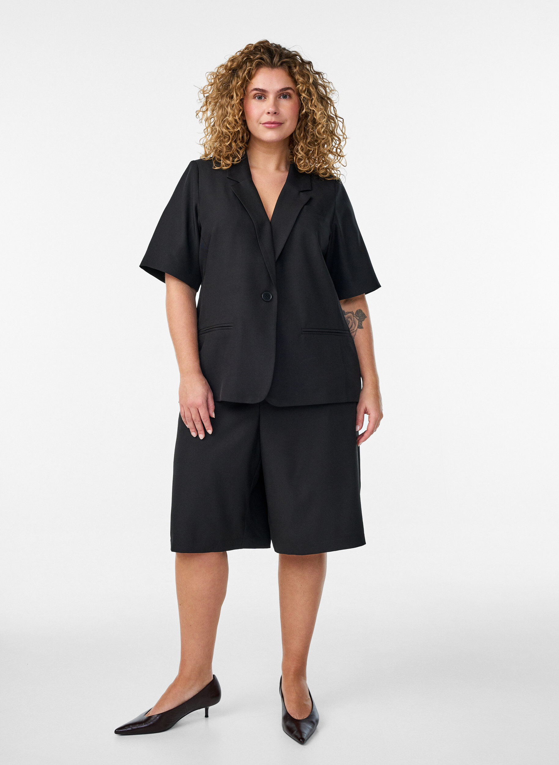 ZizzifashionLoose high-waisted Bermuda shorts, Black, Model image number 1