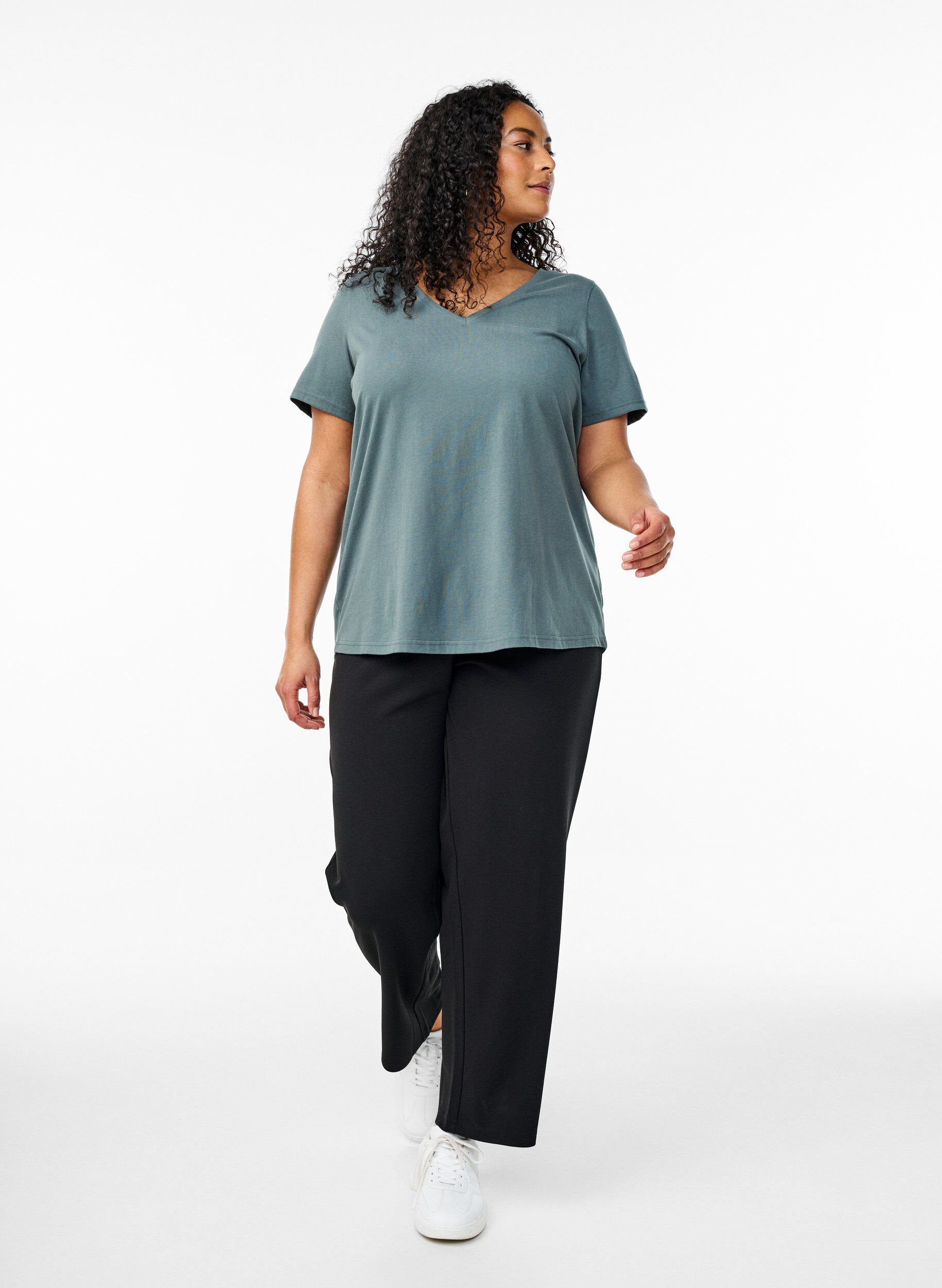 Zizzifashion V-neck T-shirt, Green, Model image number 1