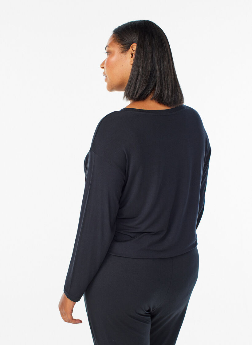 Night blouse in modal with long sleeves, Black, Model image number 2