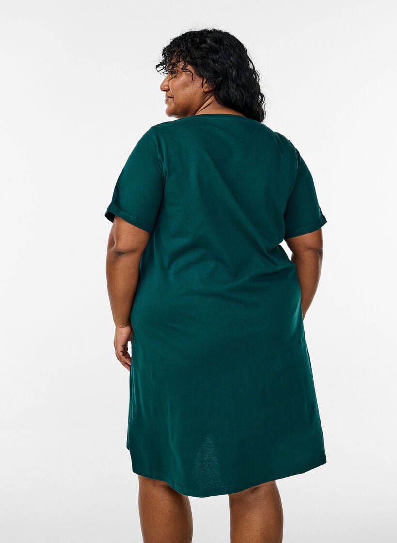 Short-sleeved nightgown in organic cotton, Green, Model image number 2