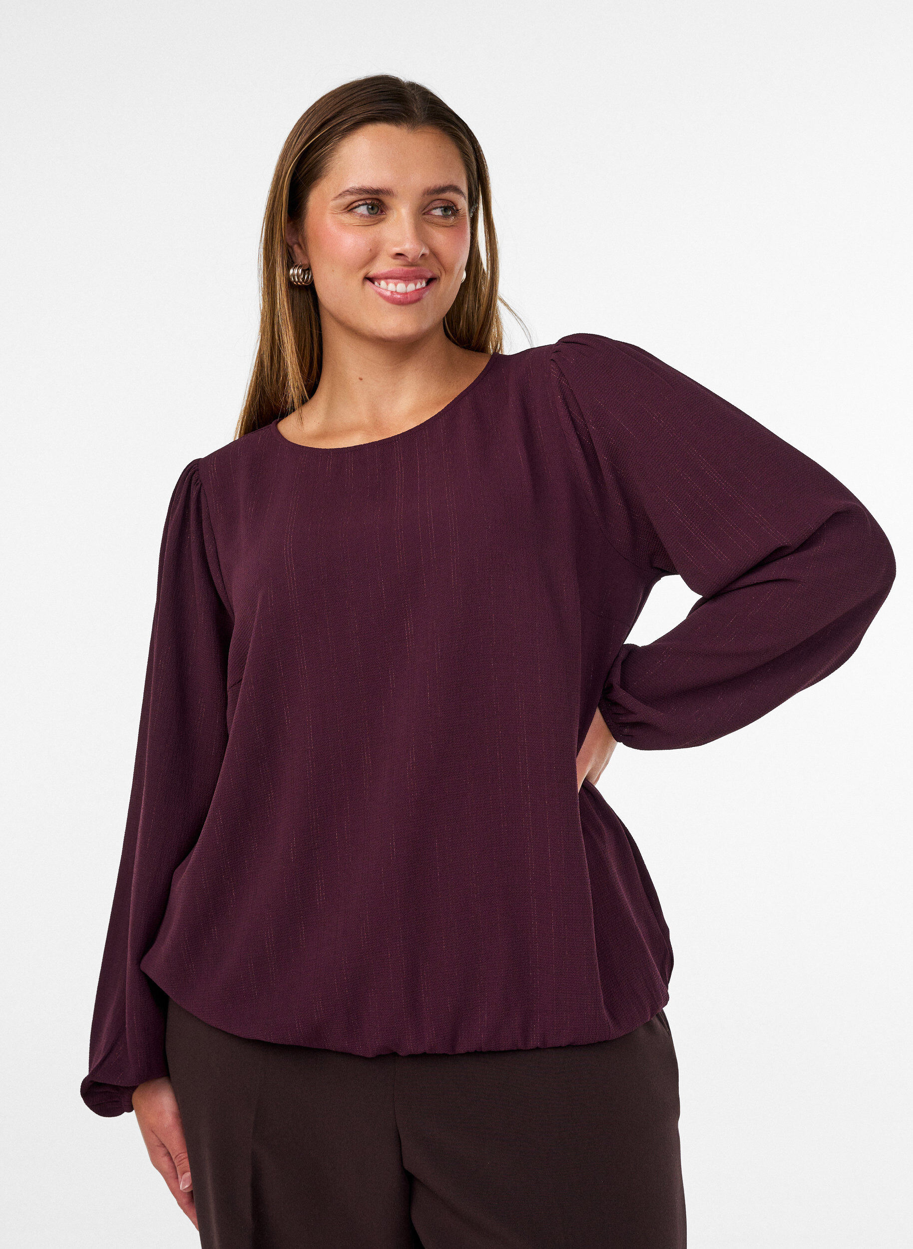 Blouse with glitter, Red, Model