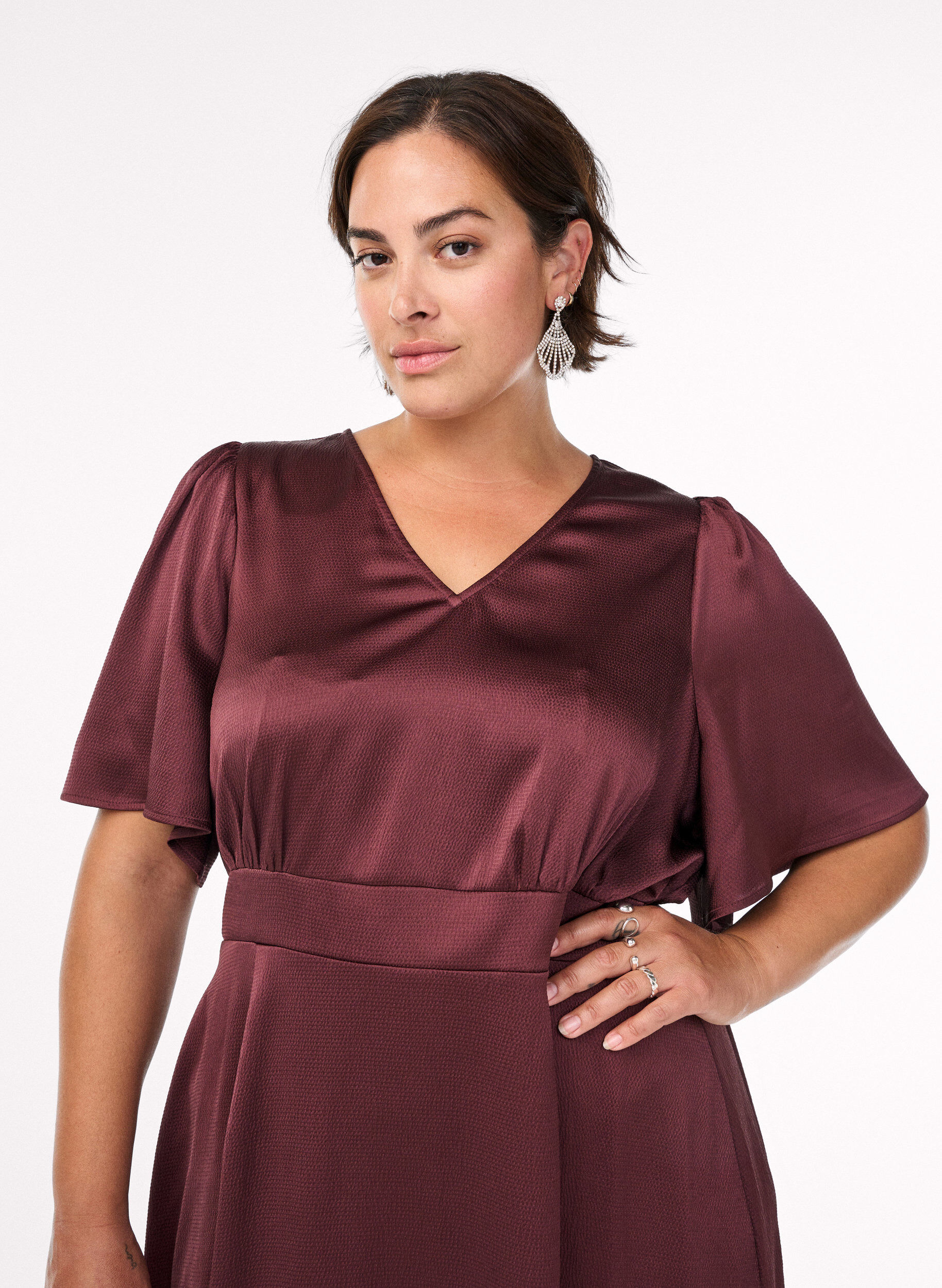 Zizzifashion Empire party dress in midi length, Dark Bordeaux, Model image number 2