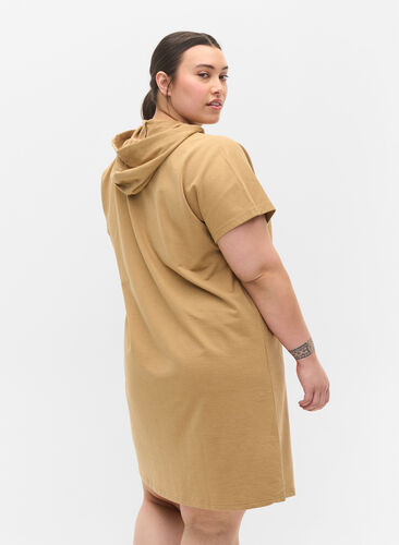 Hooded short-sleeved sweat dress, Tannin, Model image number 1