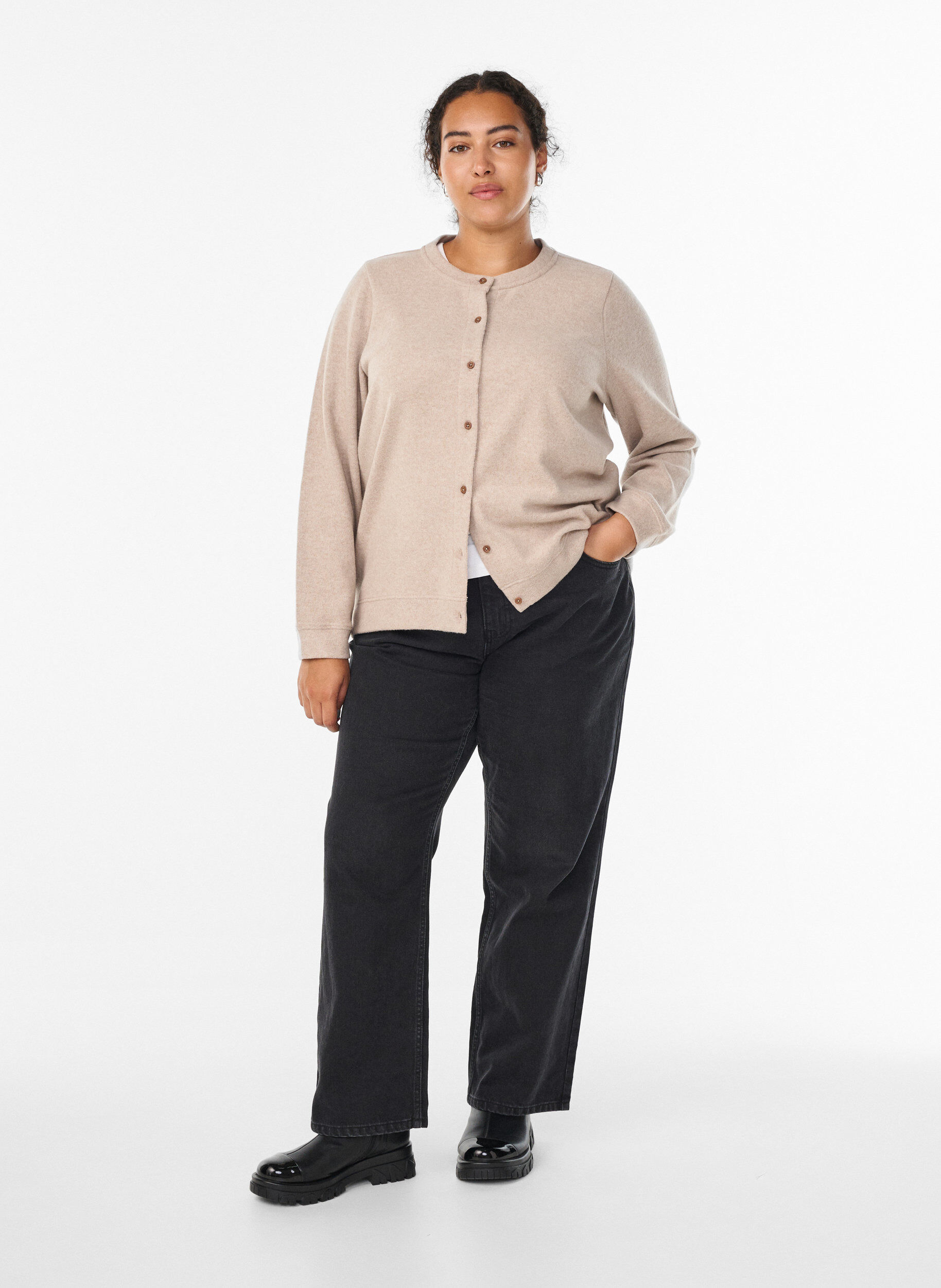 Zizzifashion Jersey cardigan with round neck and buttons, Beige, Model image number 1