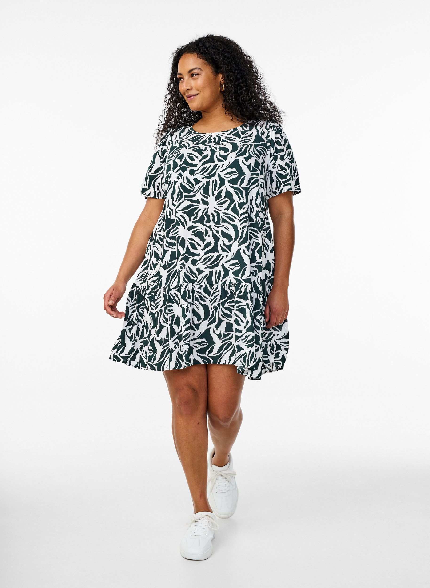 Zizzifashion FLASH - Dress in viscose with cutline, Green, Model image number 1