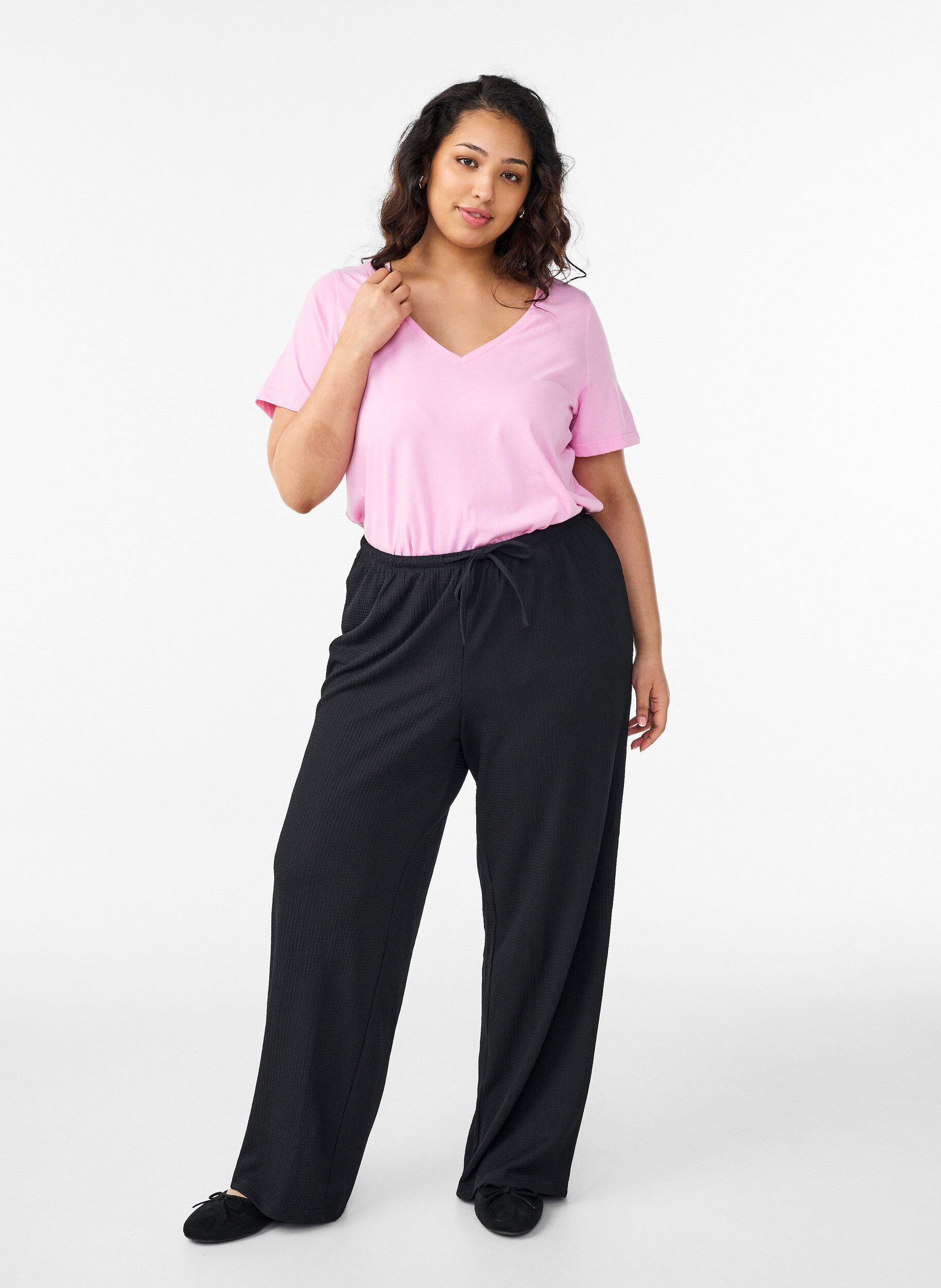 ZizzifashionV-neck T-shirt, Pink, Model image number 1