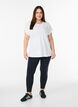 Solid-coloured training T-shirt, White, Model image number 1
