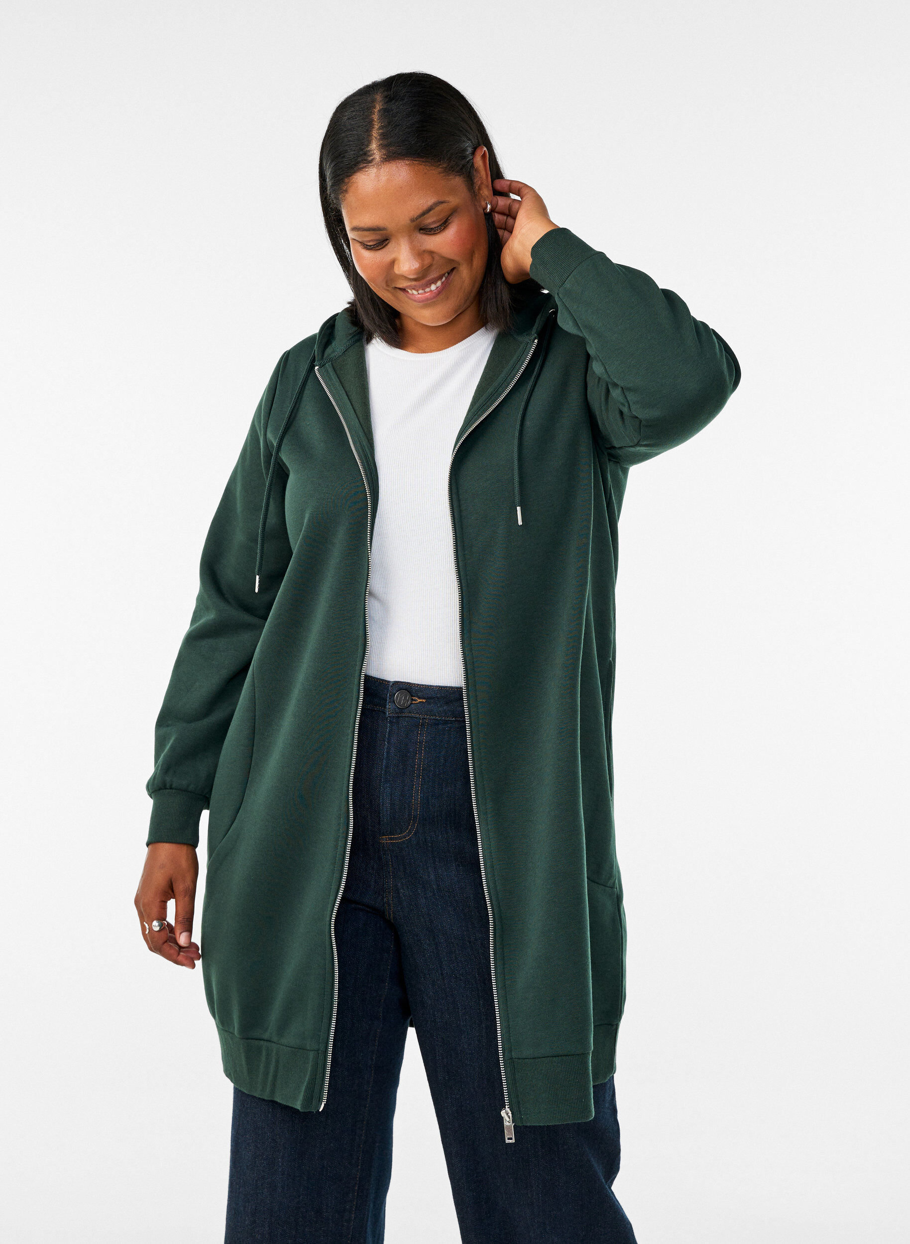 Long hoodie with zip and pockets, Green, Model
