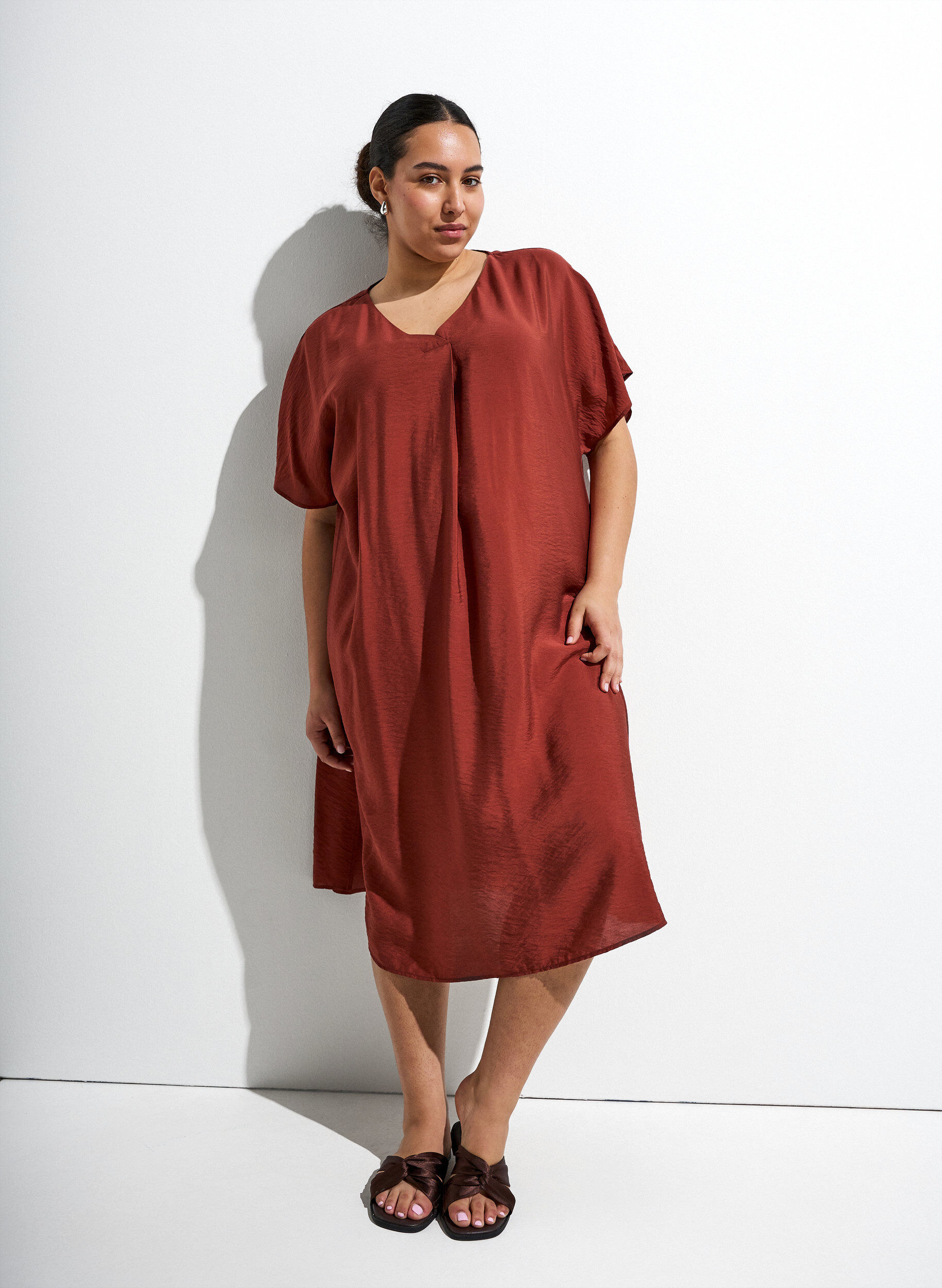 ZizzifashionV-neck dress in viscose, Red, Image image number 0