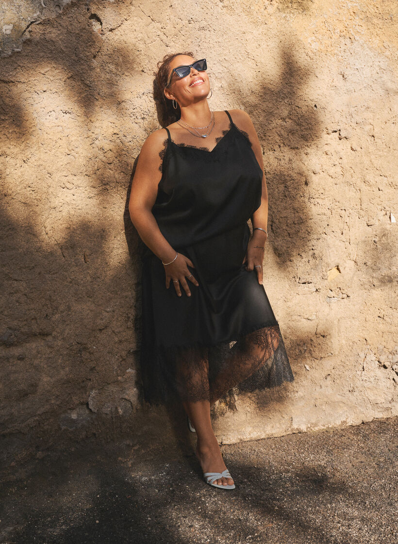 Satin-look skirt with lace trim, Black, Image image number 0