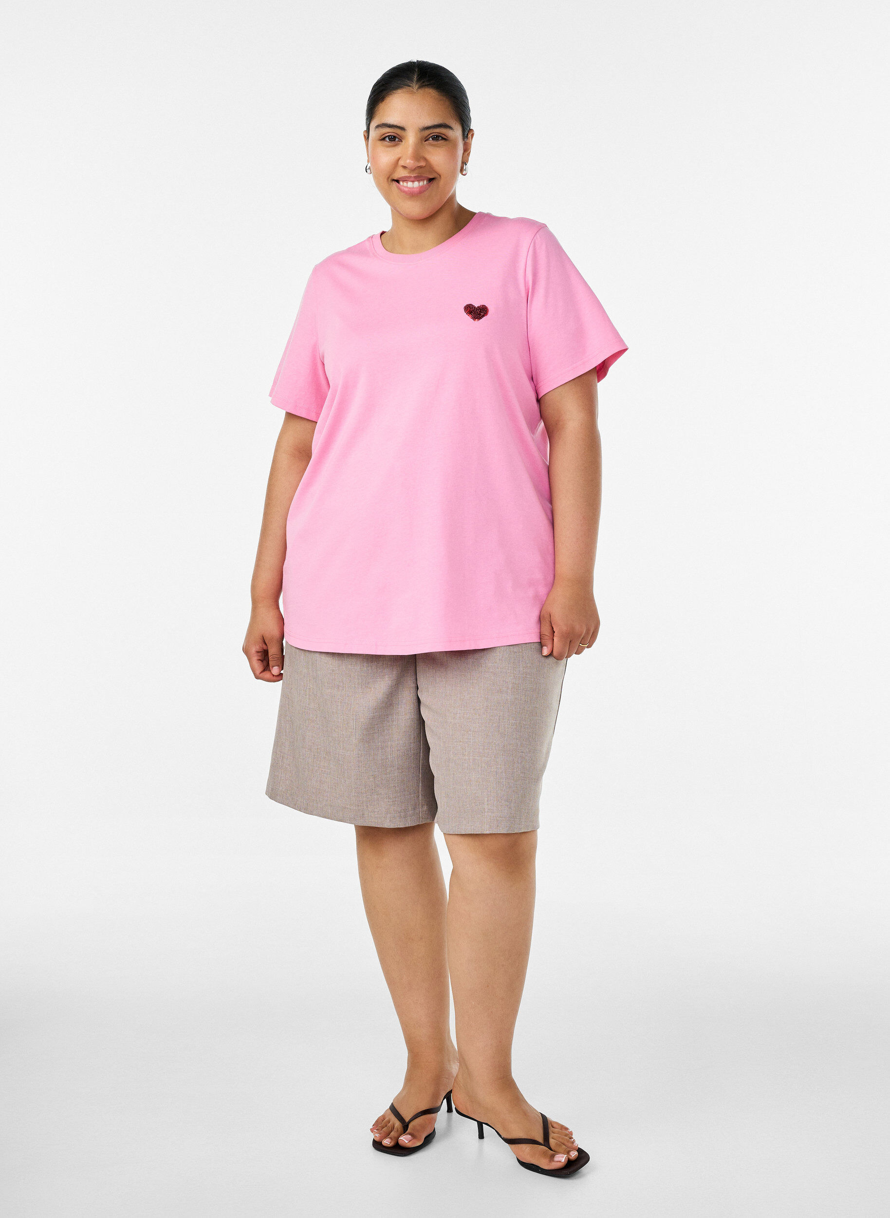 ZizzifashionT-shirt with a sequin heart and colourful back print, Pink, Model image number 1