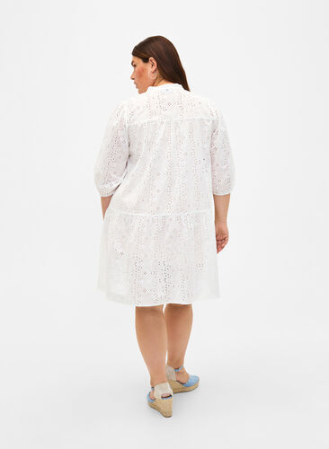 Embroidery anglaise shirt dress in cotton, Bright White, Model image number 1