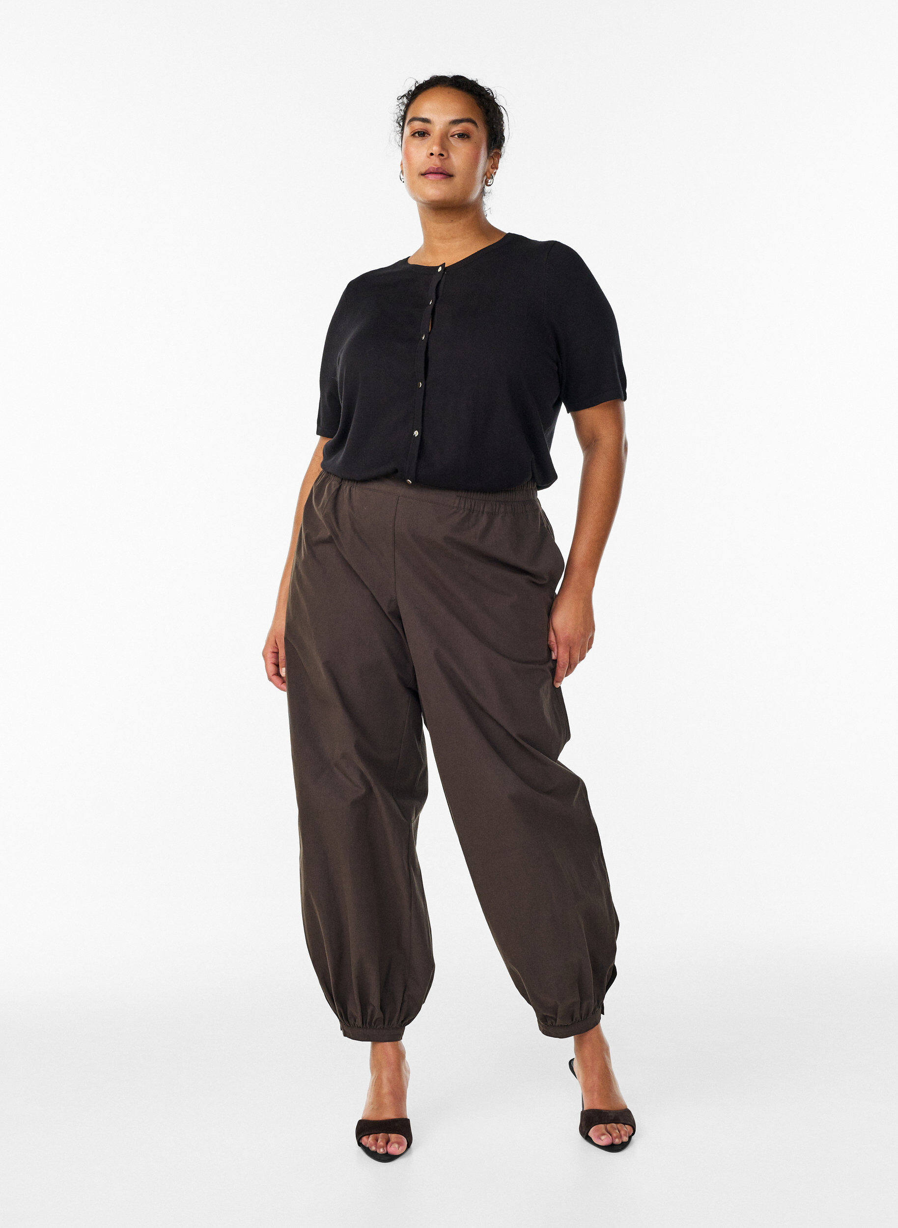 Zizzifashion Short-sleeved knit cardigan in viscose, Black, Model image number 1