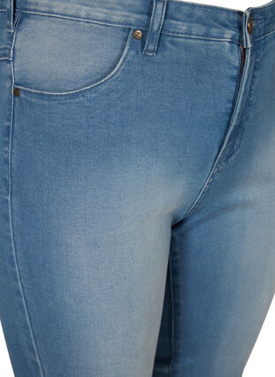 High waisted Amy capri jeans with super slim fit, Light blue denim, Packshot image number 2