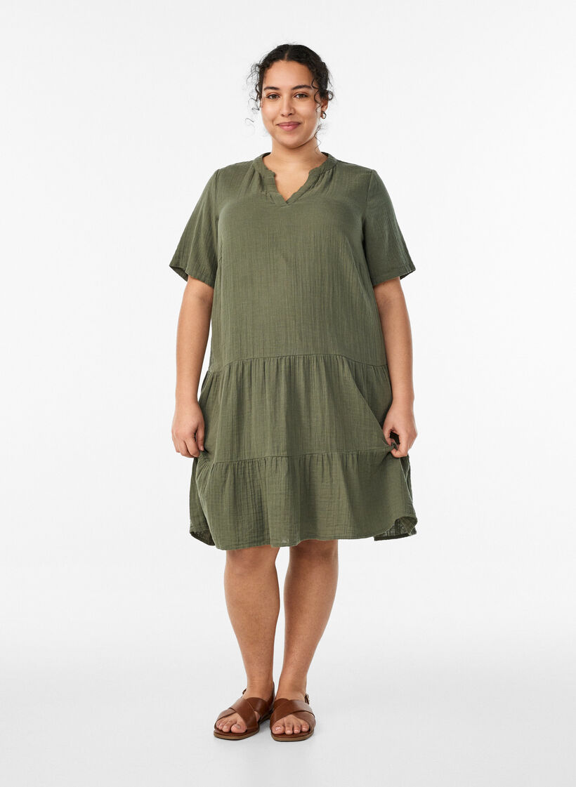 Short A-line dress in cotton muslin, Green, Model image number 1