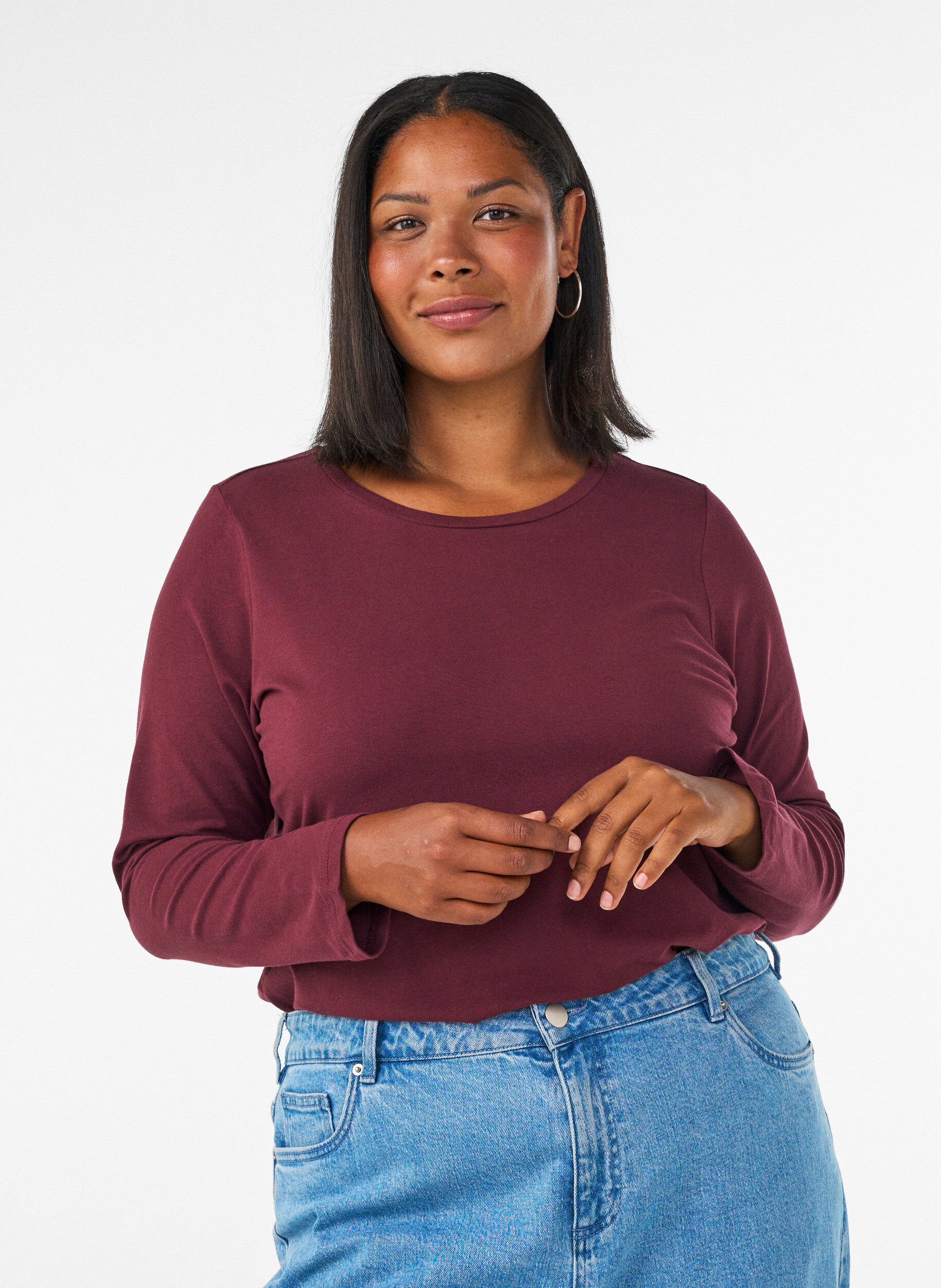 Basic jersey blouse with long sleeves, Red, Model