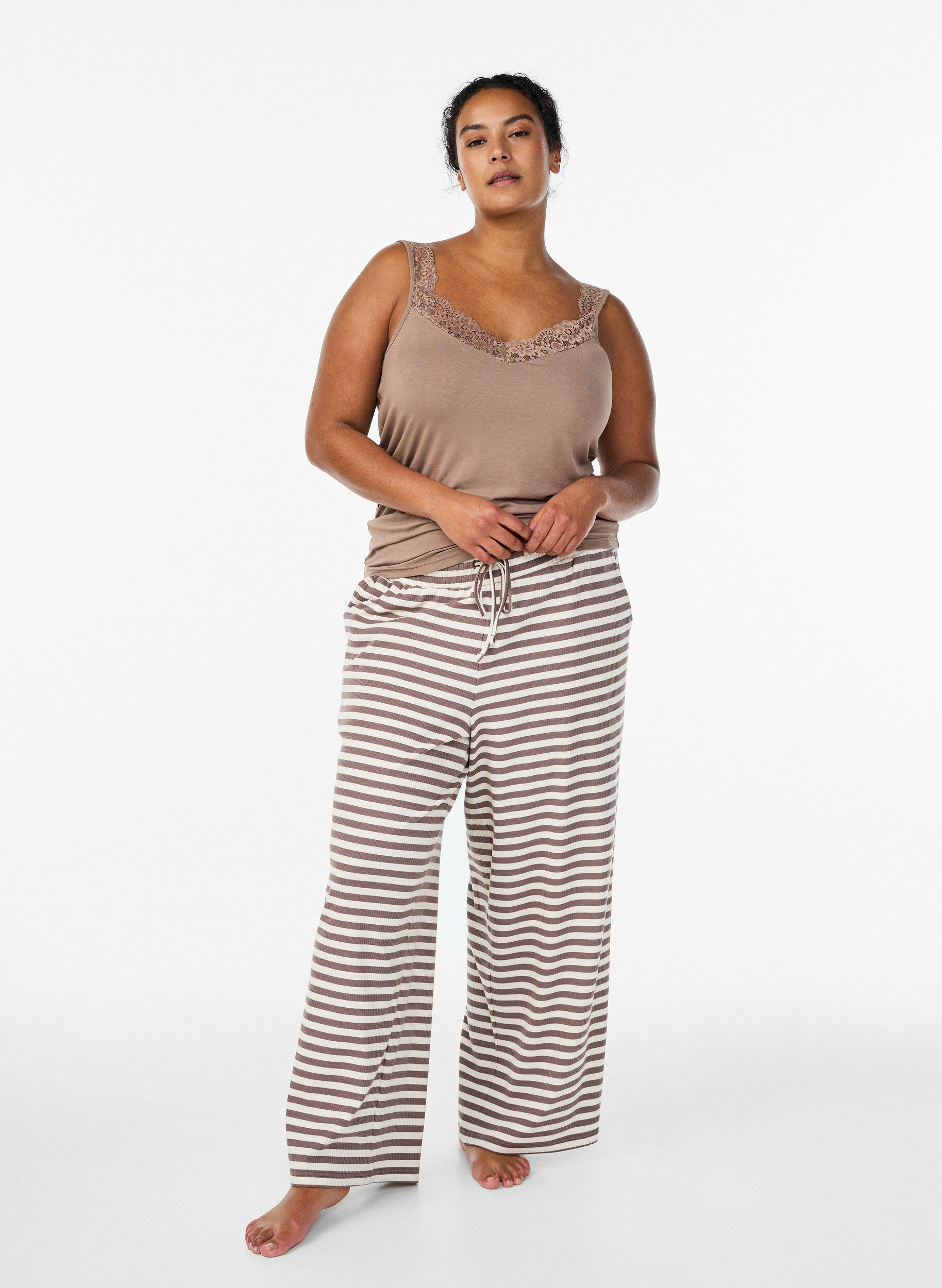 Striped pyjama trousers with a high waist and wide legs, Beige, Model