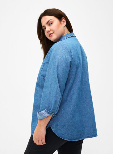 Long sleeve denim shirt with chest pocket, Light Blue Denim, Model image number 1