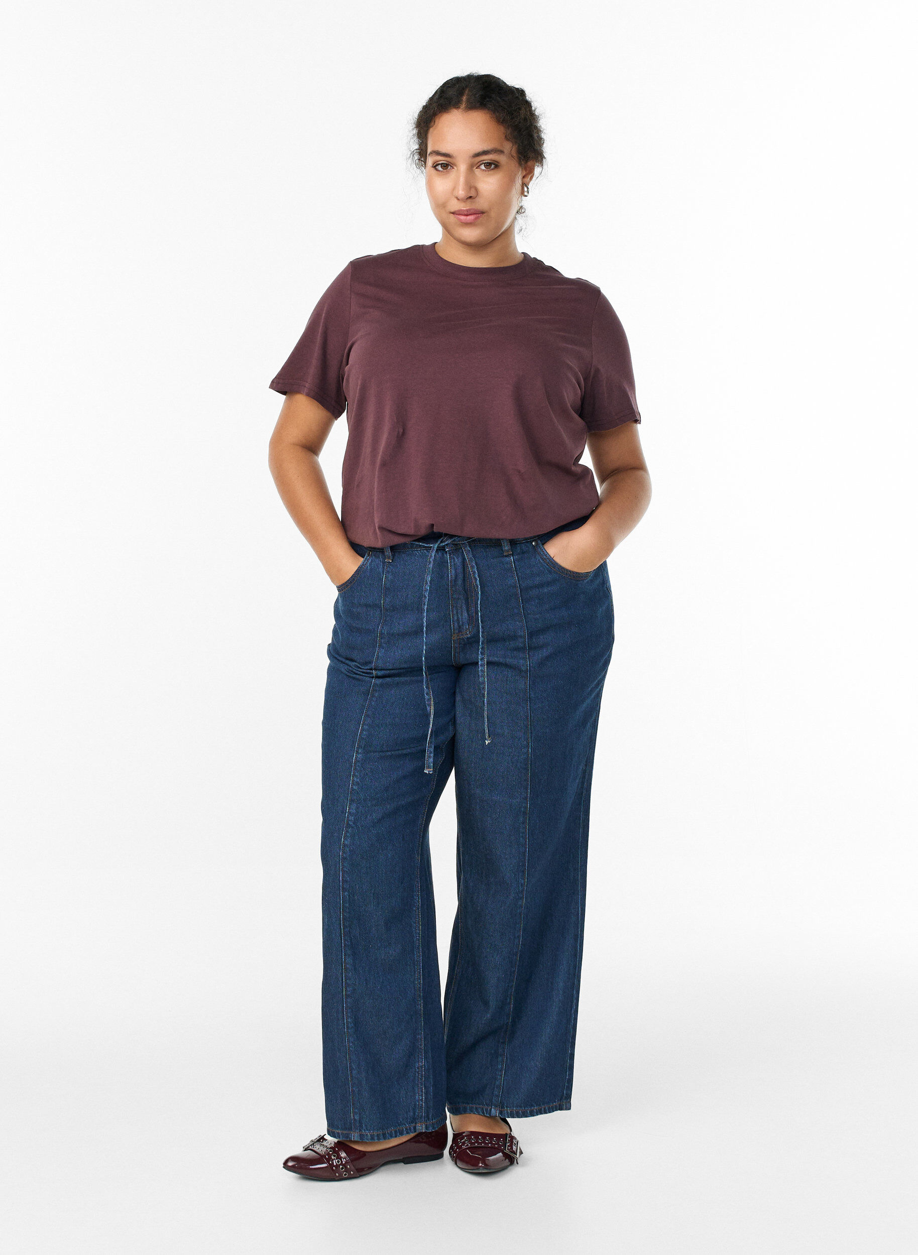 ZizzifashionBasic cotton T-shirt with round neck, Dark Bordeaux, Model image number 1