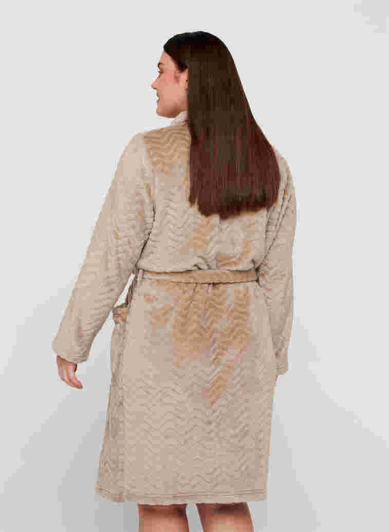 Short patterned dressing gown with pockets, Cuban Sand, Model image number 1
