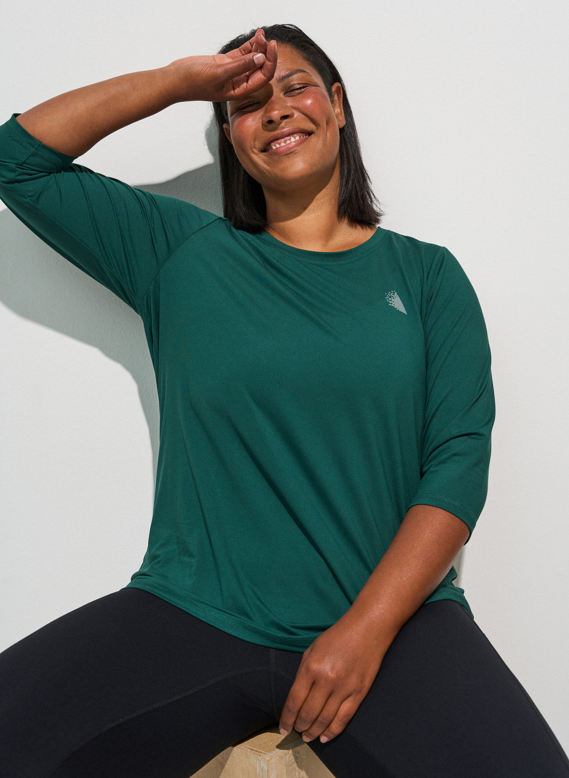ZizzifashionSports top with 3/4 sleeves, Green, Model image number 3