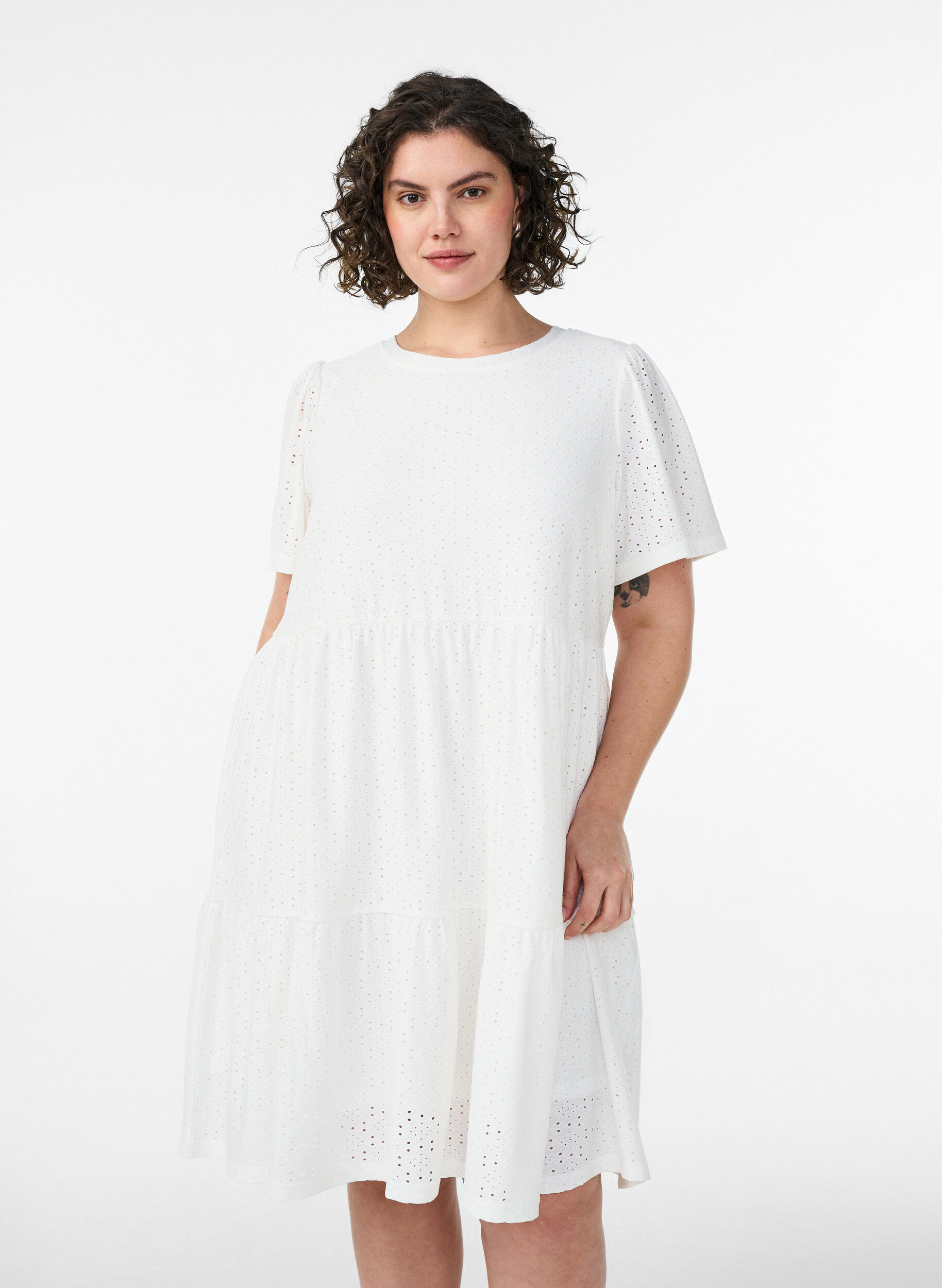 ZizzifashionShort dress with lace pattern and layered skirt, White, Model image number 0