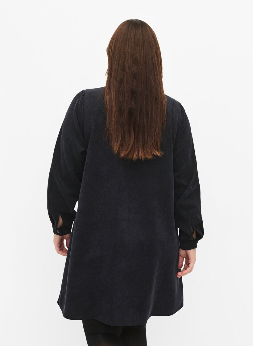 Velvet dress with zipper and 3/4 sleeves, Black, Model image number 2