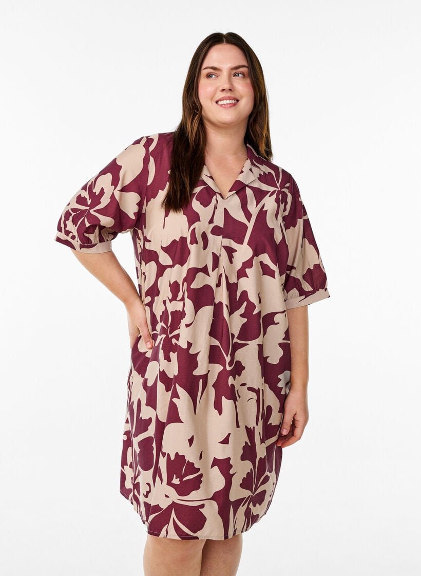 Knee-length dress with print and V-neck, Red, Model image number 0
