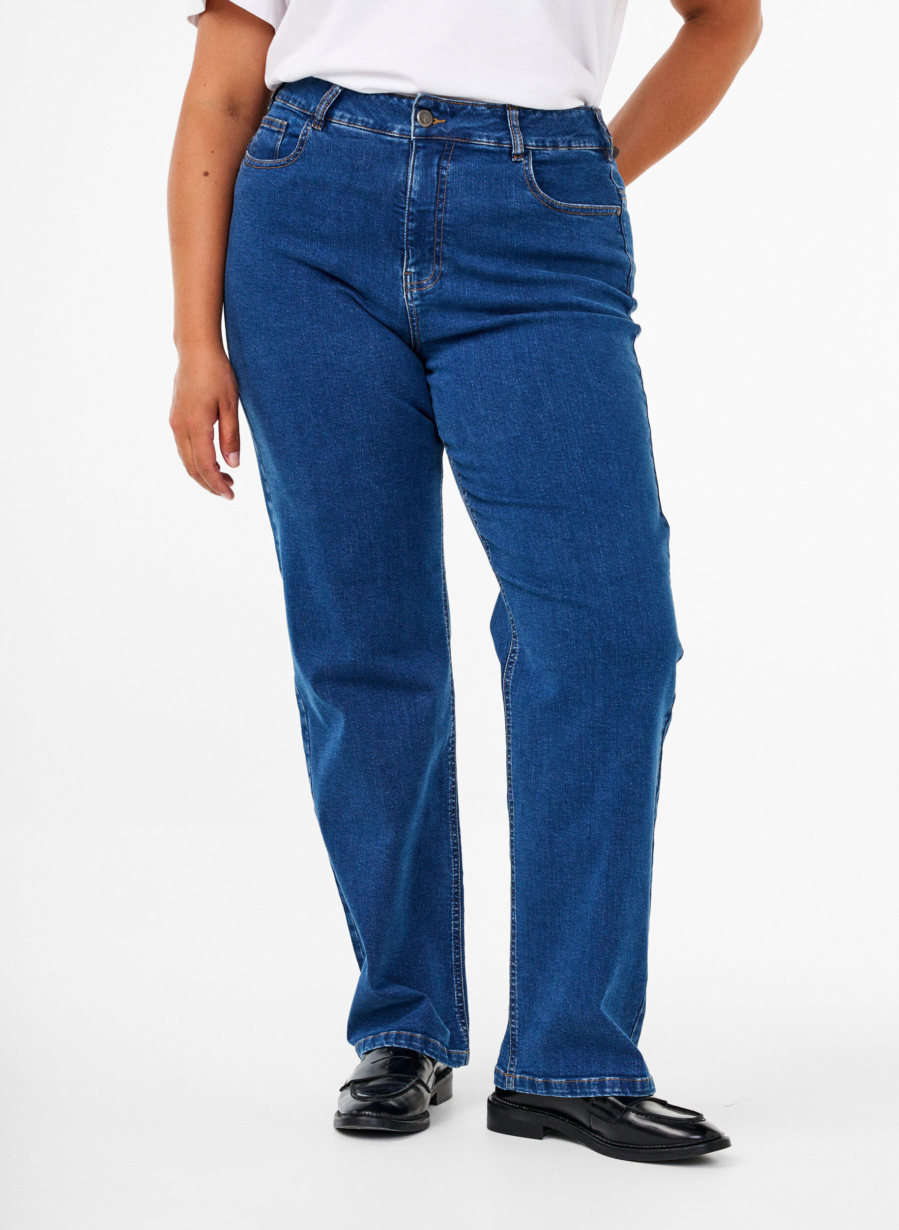 Zizzifashion High-waisted Gemma jeans with regular fit, Blue, Model image number 2