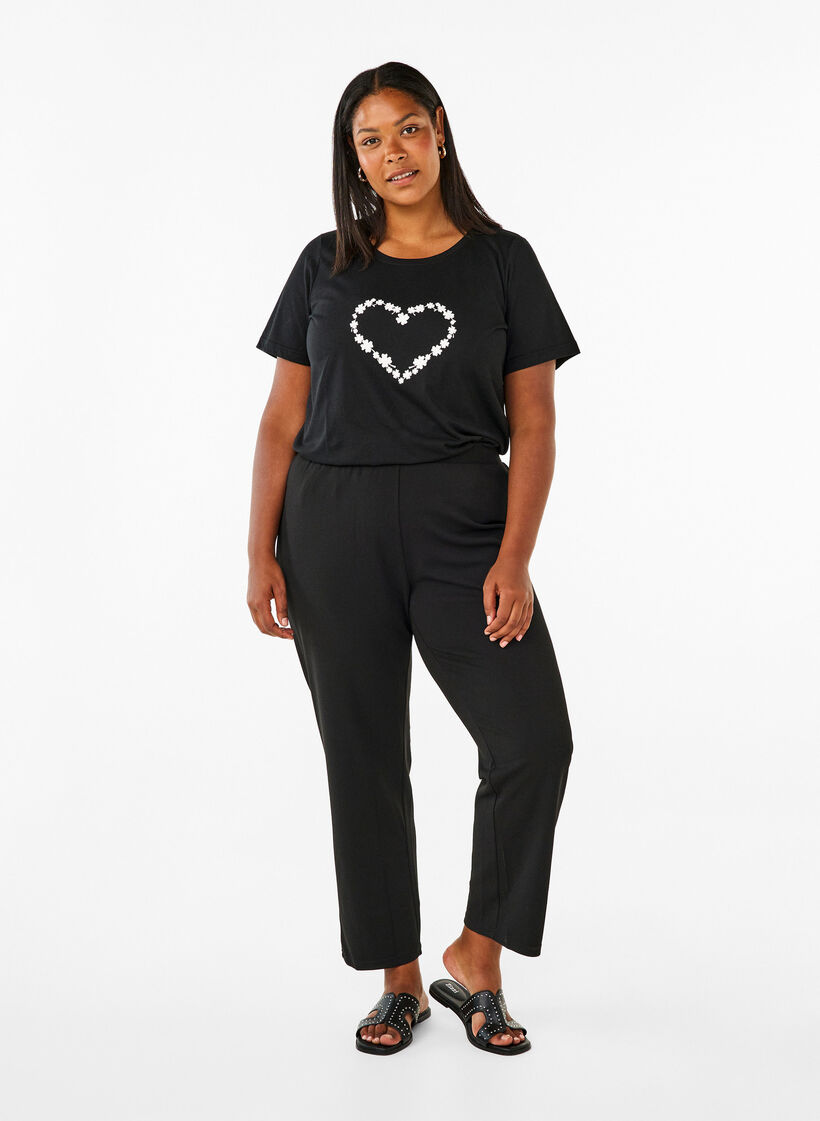 FLASH - T-shirt with motif, Black Flower Heart , Model image number 2