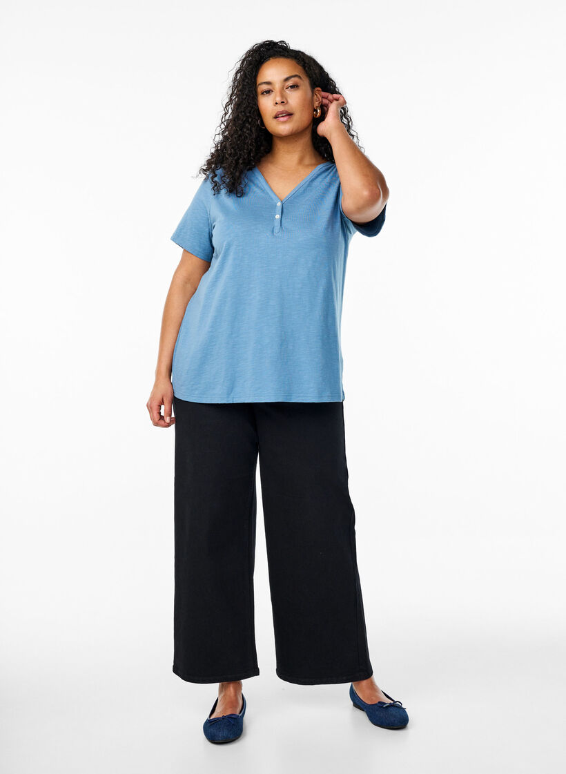 FLASH - T-shirt with button detail, Blue, Model image number 1