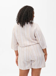 Striped shorts in a linen-viscose blend, Beige White Stripe, Model