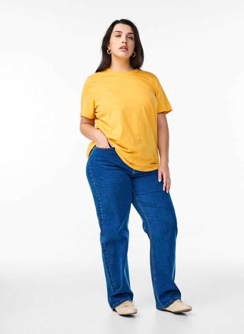Basic cotton T-shirt with round neck, Yellow, Model image number 1