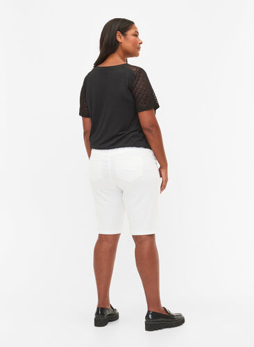 Close-fitting shorts with back pockets, White, Model image number 1