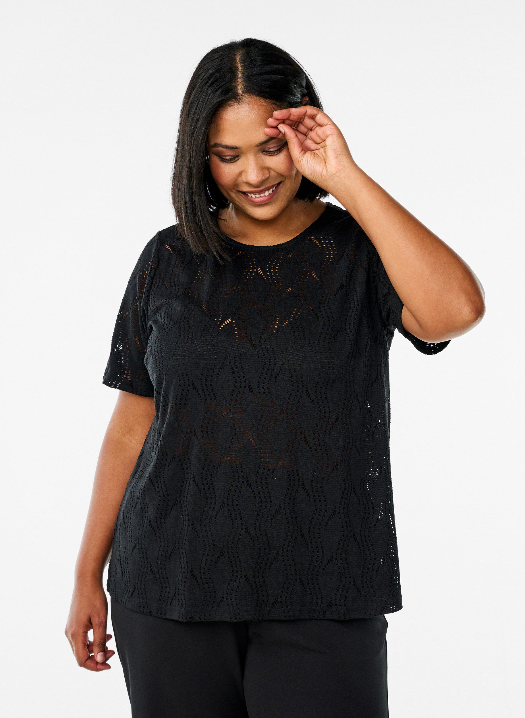 FLASH - Jersey T-shirt with eyelet pattern, Black, Model