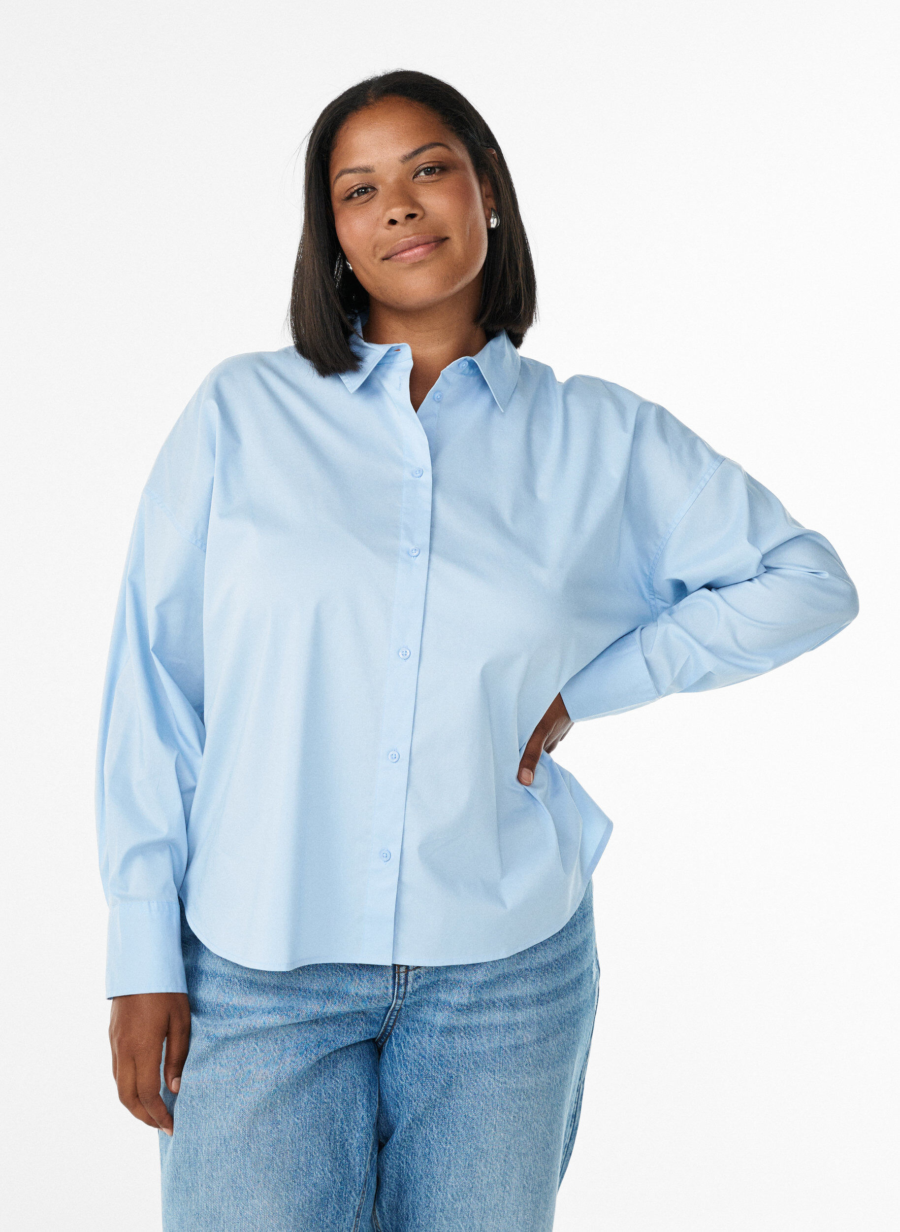 Classic cotton shirt with a loose fit, Light Blue, Model