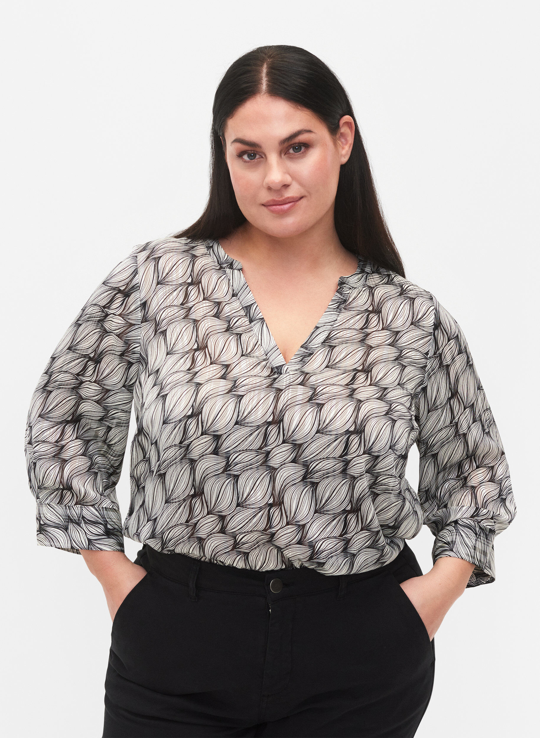 Zizzifashion Printed blouse with 3/4 sleeves, Black White Leaf, Model image number 0