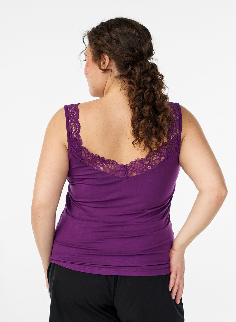 Viscose top with lace edge, Purple, Model image number 2