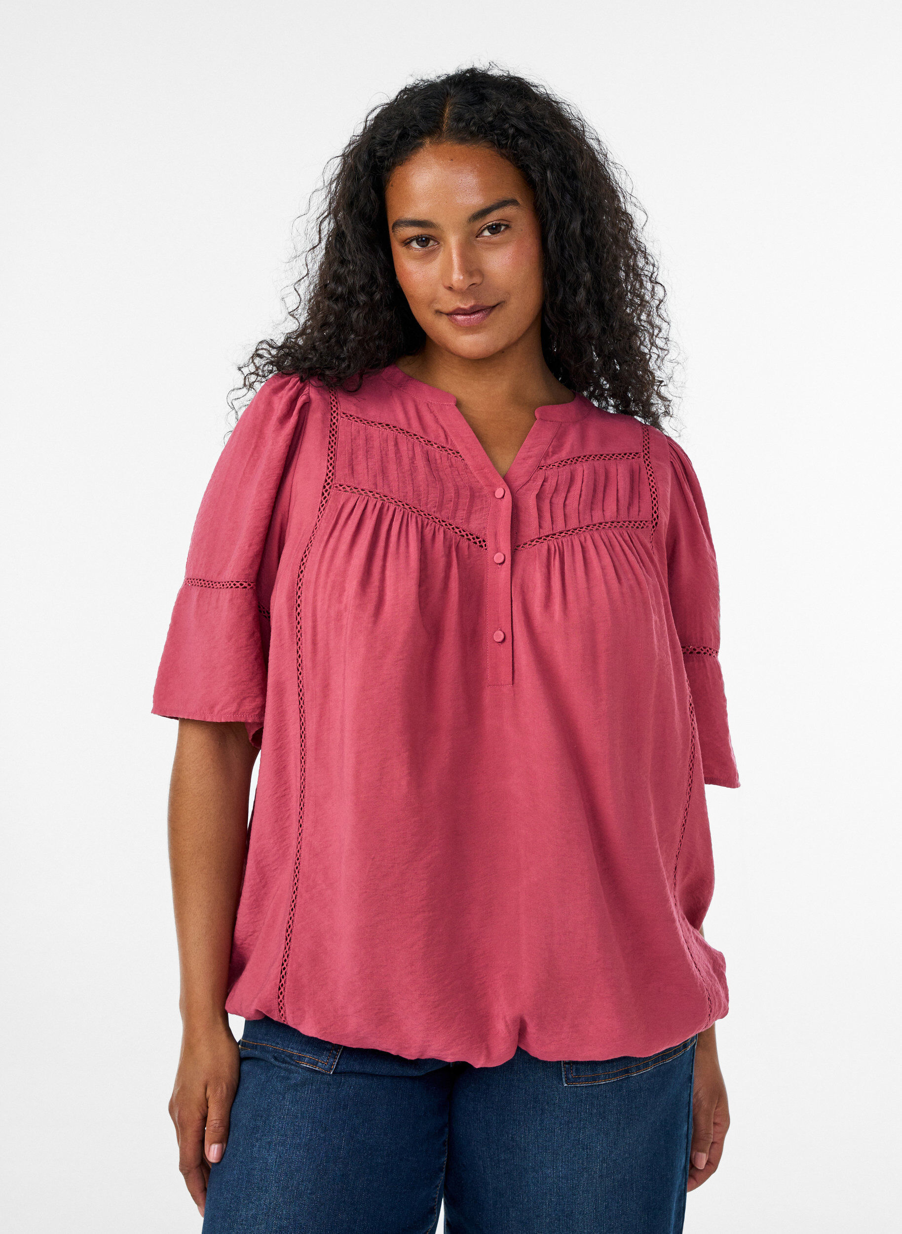 Viscose blouse with pintucks and balloon effect, Rose, Model