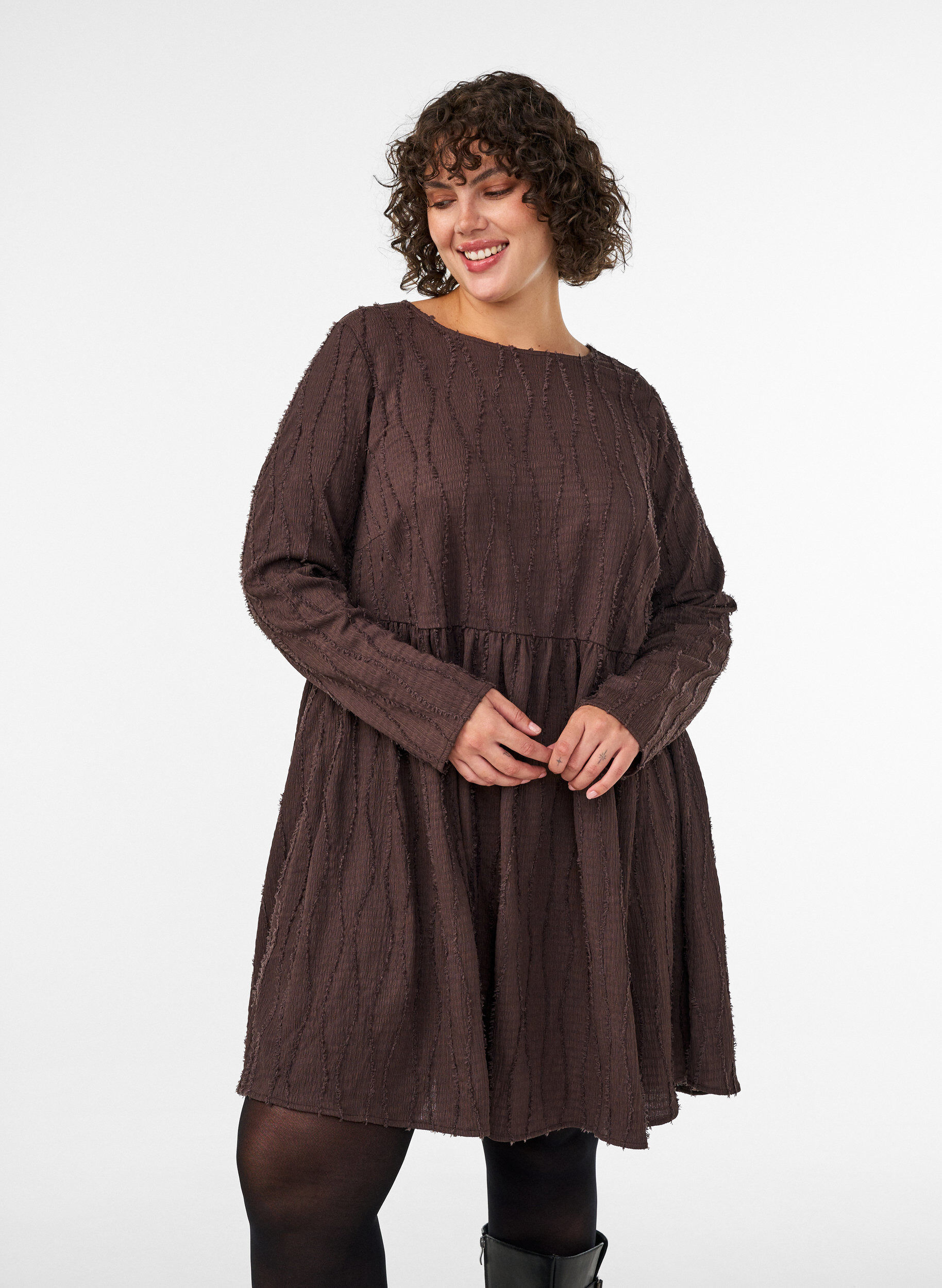 ZizzifashionShort jersey dress with a wavy textured pattern, Brown, Model image number 0
