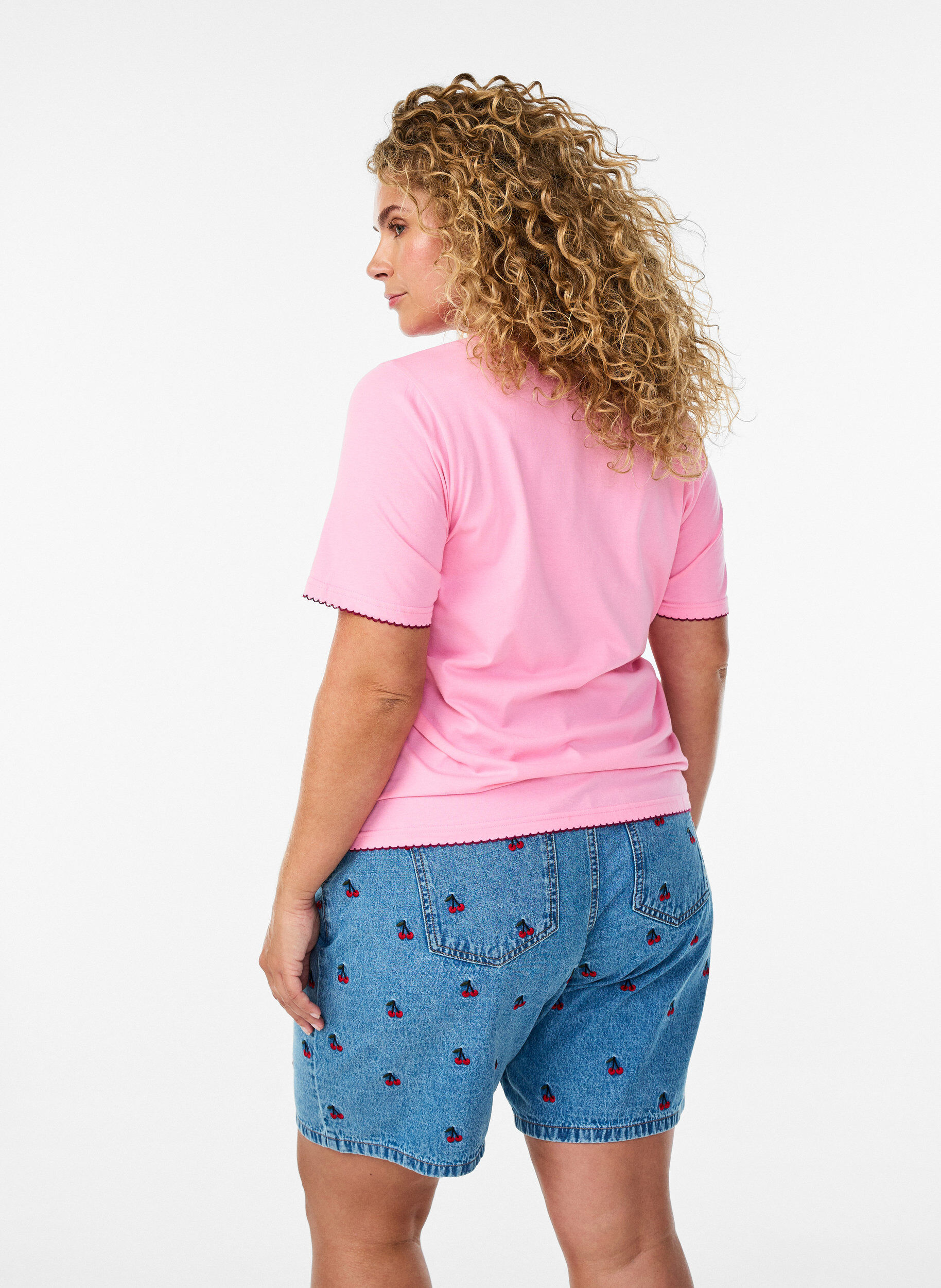 ZizzifashionEmbroidered denim shorts, Light Blue, Model image number 2