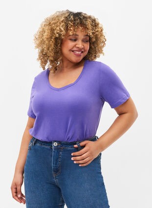 Basic plain cotton t-shirt, Ultra Violet, Model image number 0