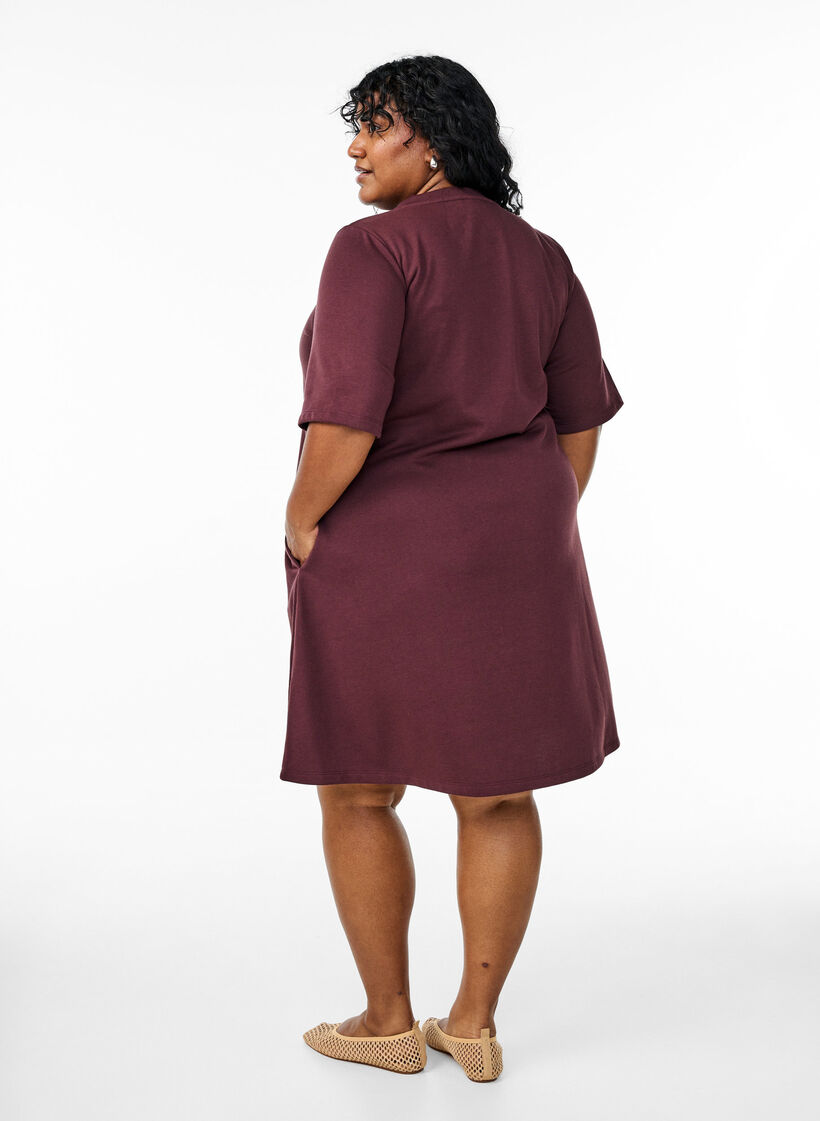 Knee-length jersey dress with pockets and A-line shape, Dark Bordeaux, Model image number 2