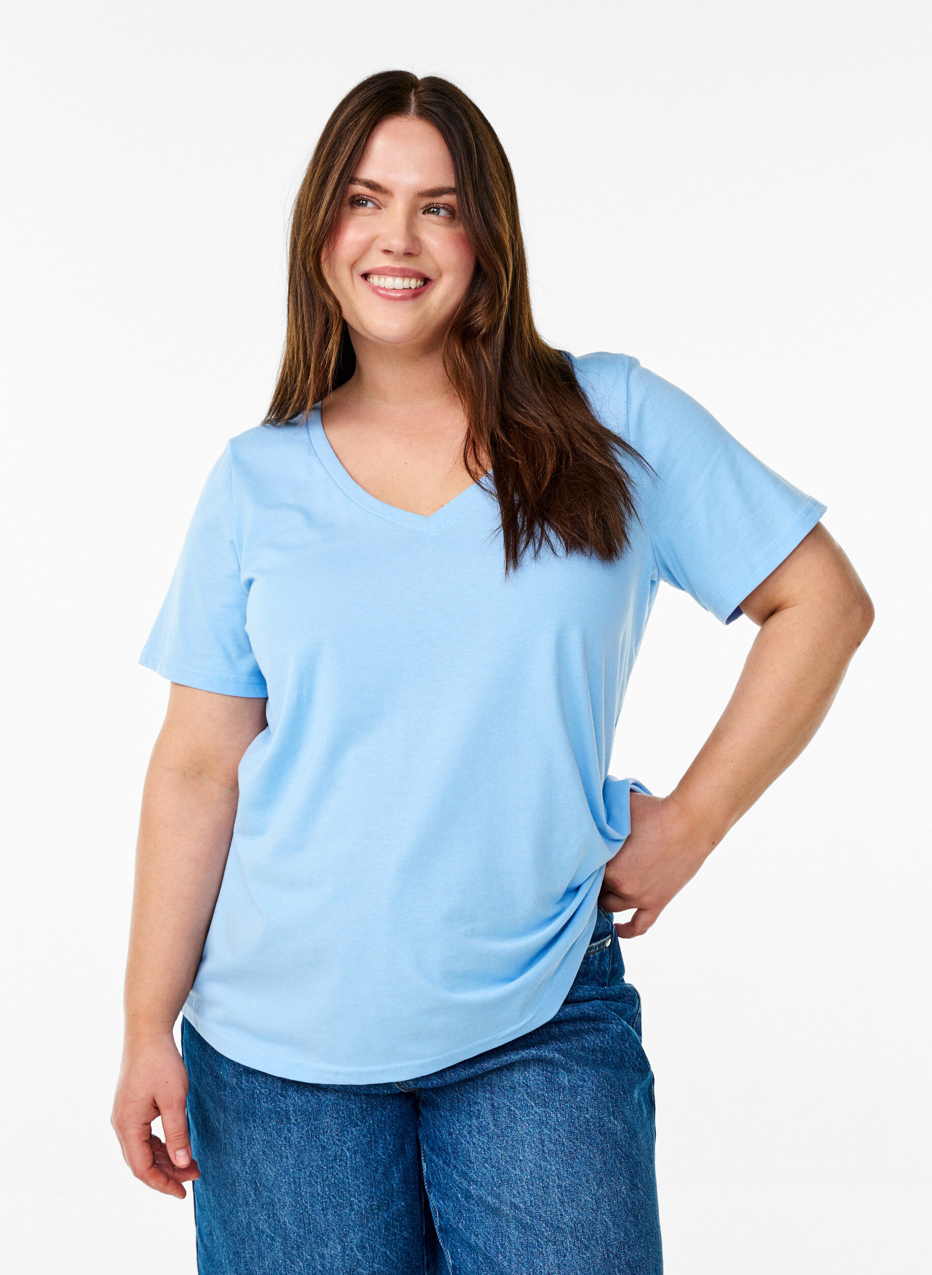 Short sleeve t-shirt with v-neckline, Light Blue, Model