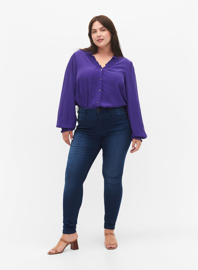 Long-sleeved shirt blouse in viscose, Heliotrope, Model image number 3