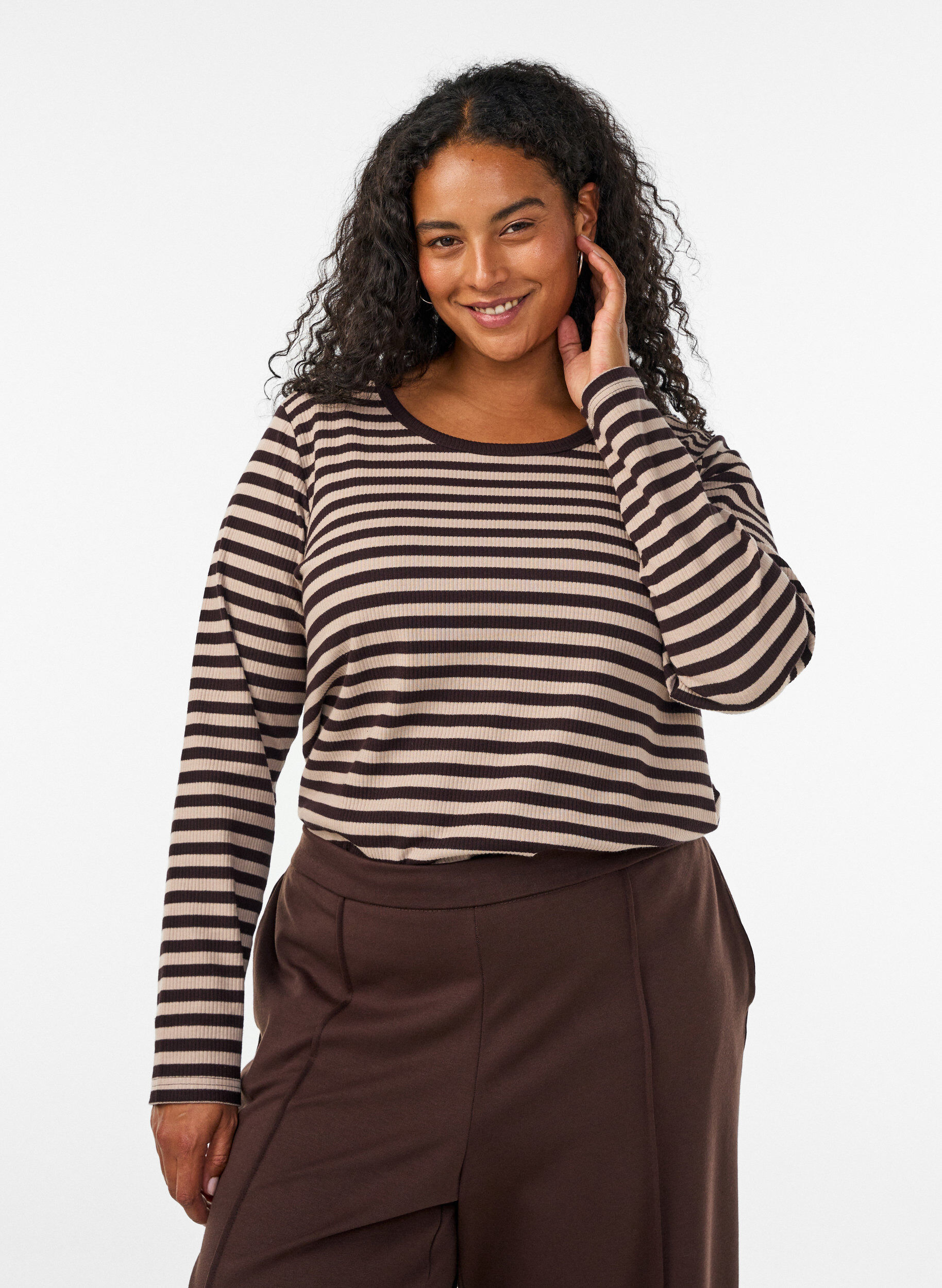 Striped blouse with long sleeves, Brown, Model
