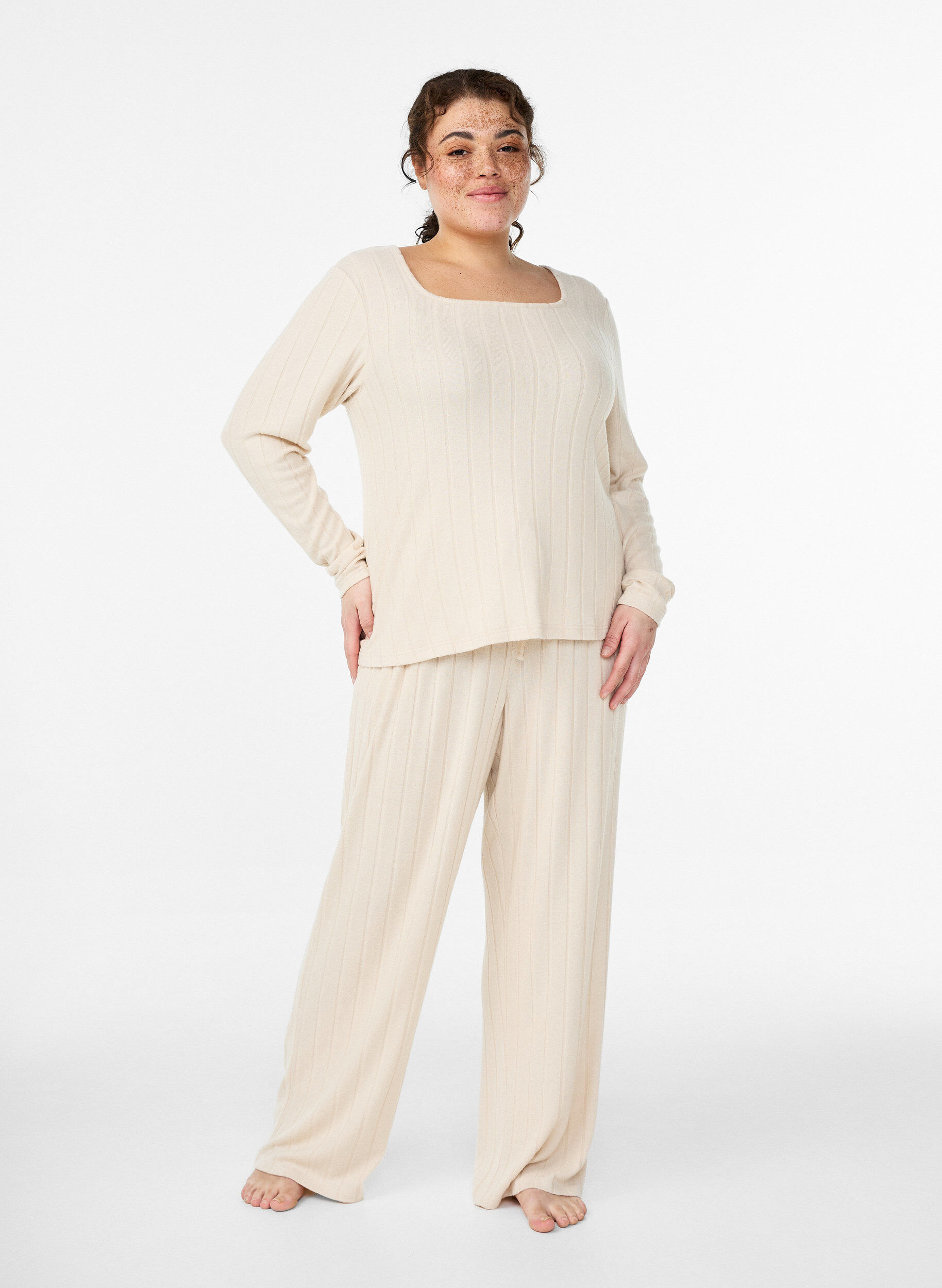 Ribbed jersey lounge trousers with a high waist, Beige, Model