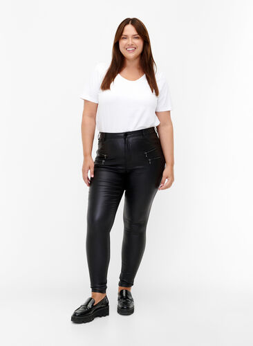Coated Amy jeans with zipper detail, Black, Model image number 0