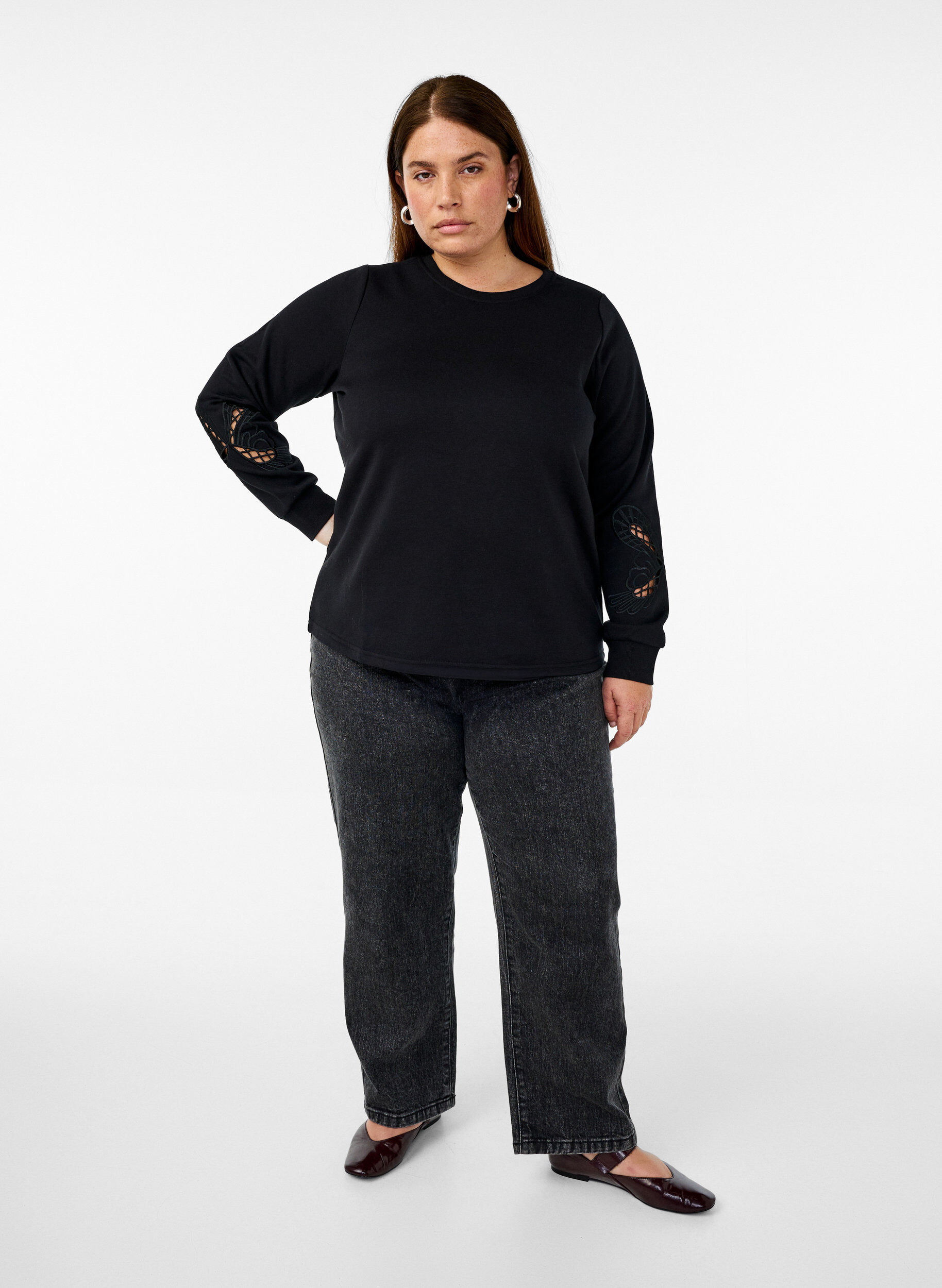 Zizzifashion Sweatshirt with embroidered cut-outs, Black, Model image number 3