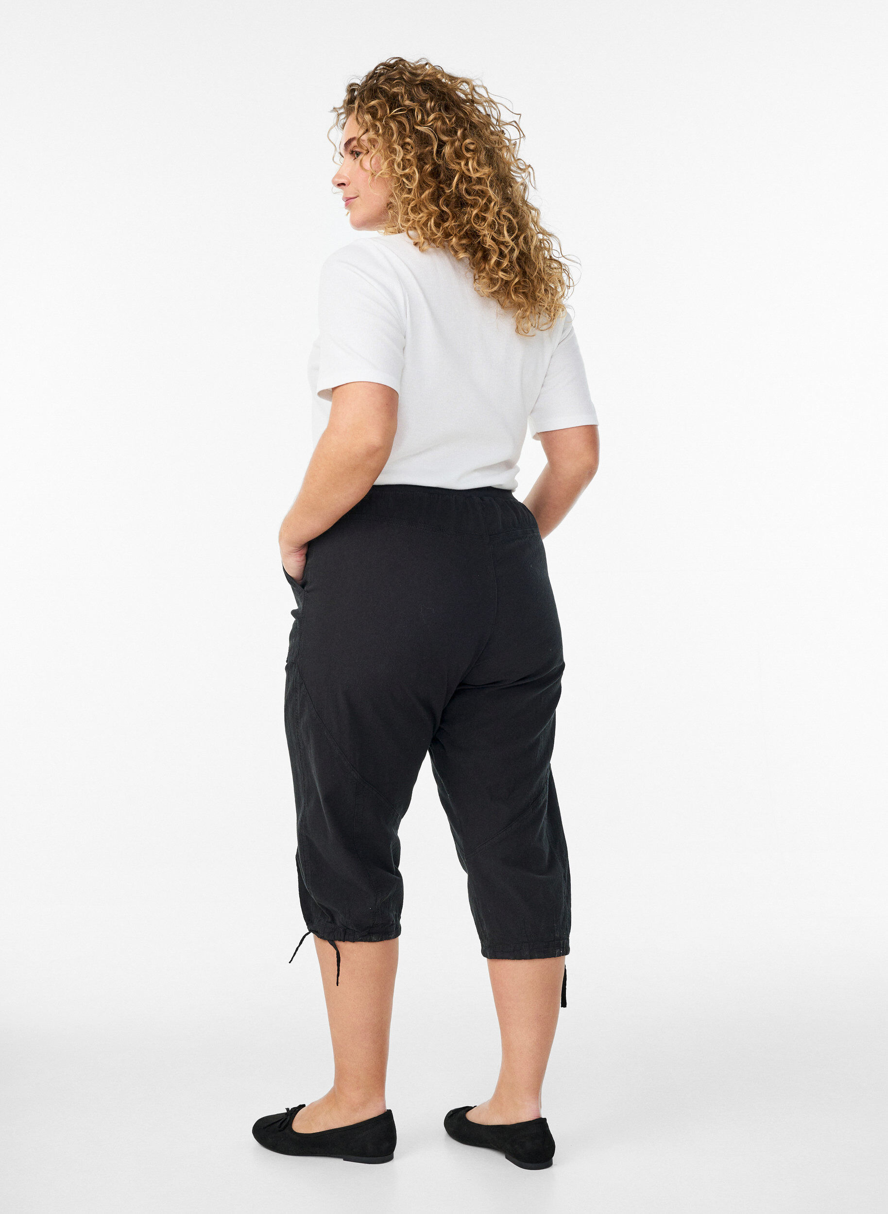 Zizzifashion Cotton Capri trousers, Black, Model image number 1